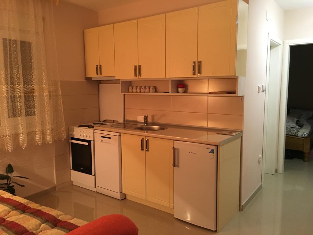 Apartment Vistanova Vrdnik Buitenkant foto