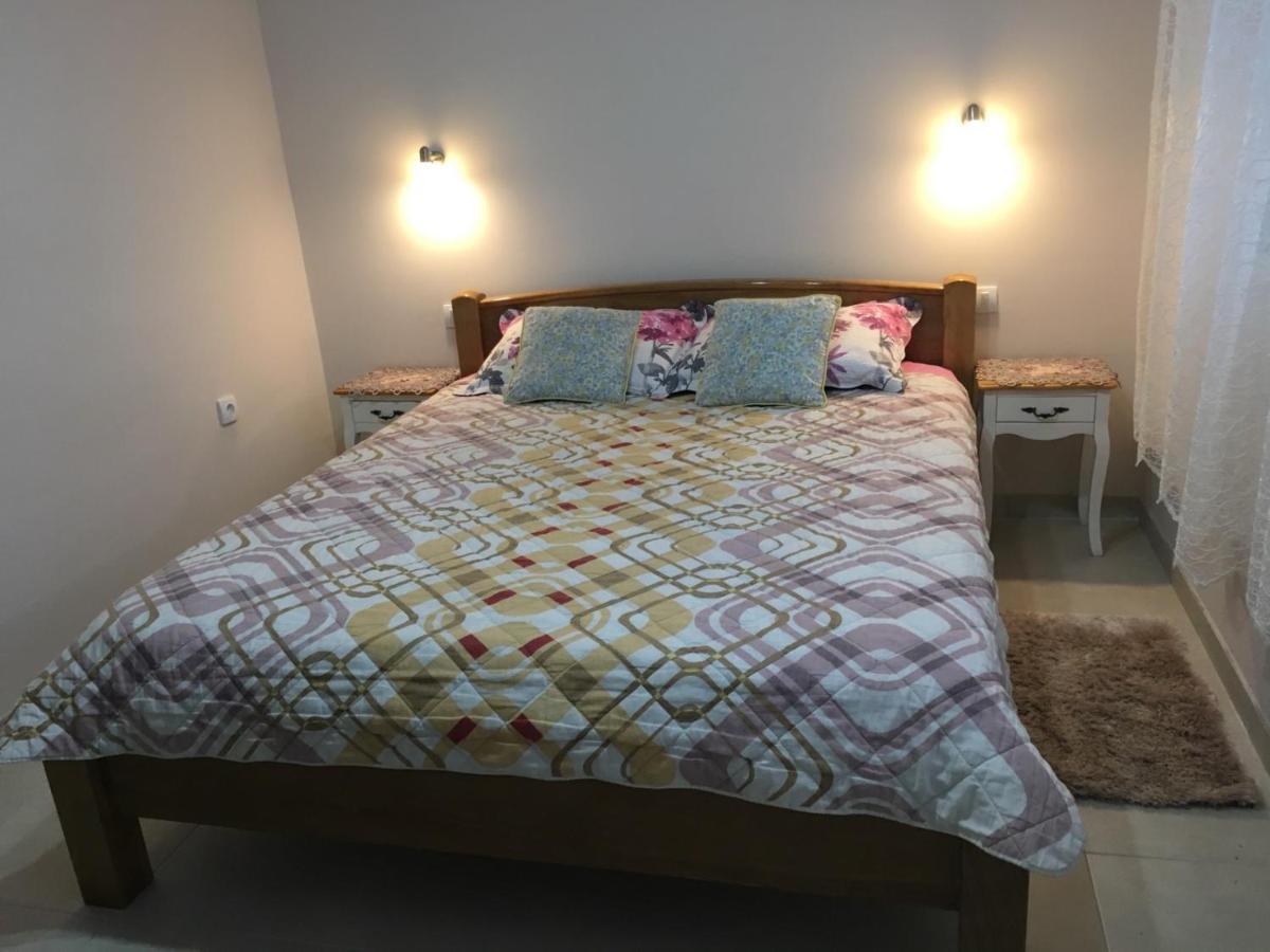 Apartment Vistanova Vrdnik Buitenkant foto